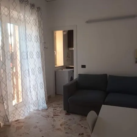 Apartament La Casa Sulla Piazza Cerda