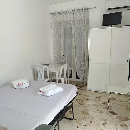La Casa Sulla Piazza Cerda