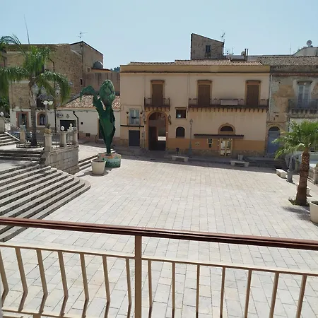 La Casa Sulla Piazza Apartament